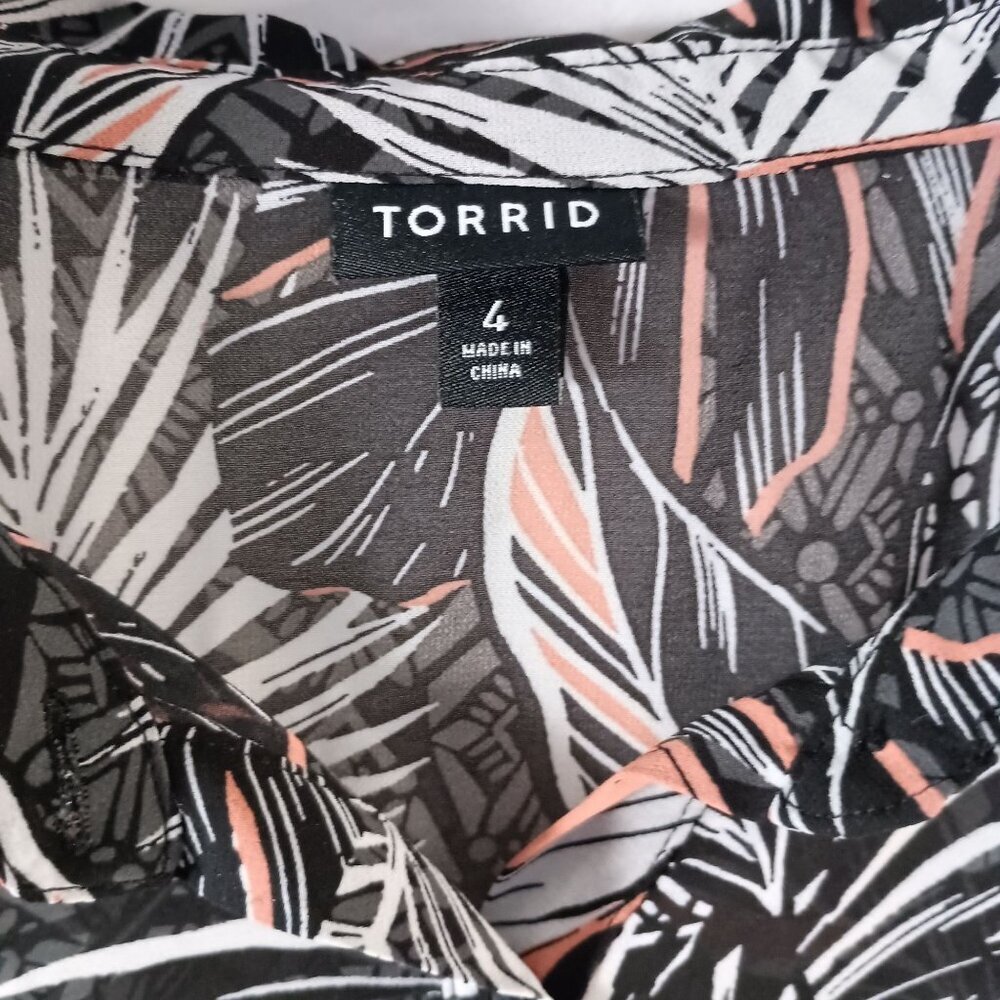 Torrid Floral Chiffon Babydoll Tunic 4 26 4X High Low Button Front - Picture 2 of 5
